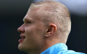 Haaland sorprende con radical cambio de look: esta fue la razón y así reaccionó el mundo del fútbol
