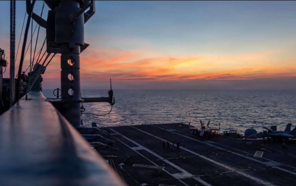 Armada de EE.UU. reconoce los problemas psicológicos que enfrentaron militares durante misión en Irán