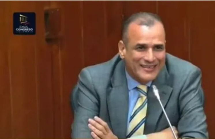 Debut y despedida: la fallida intervención del presidente de Colpensiones ante el Congreso que marcó su salida del cargo