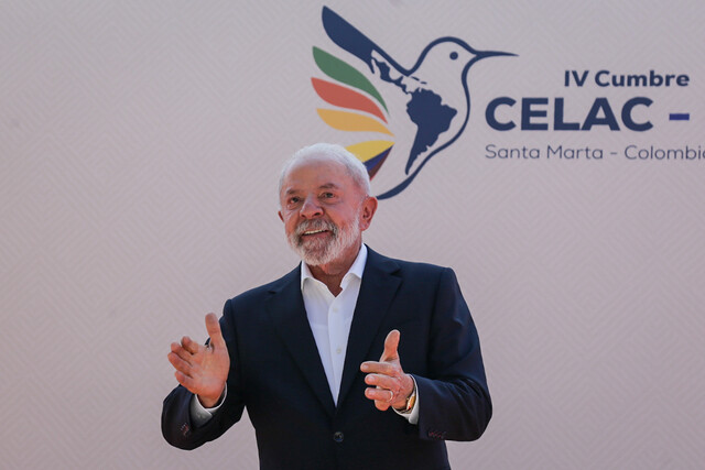 Lula protagoniza histórica remontada y derrota a Flávio Bolsonaro en las elecciones presidenciales de Brasil
