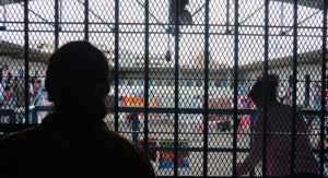 Controversia por proyecto de ley que propone hasta 15 años de cárcel para adolescentes