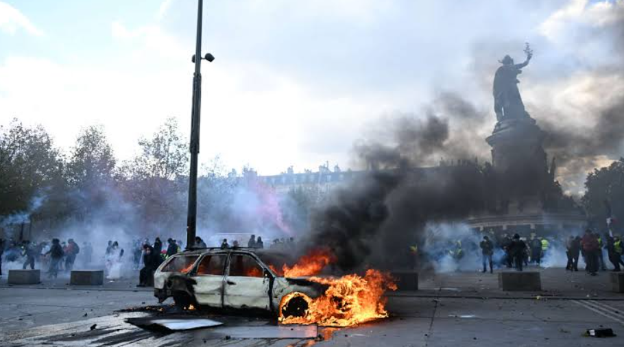 Francia vive jornada de protestas contra el alto costo de vida: más de 160 detenidos y disturbios en varias ciudades
